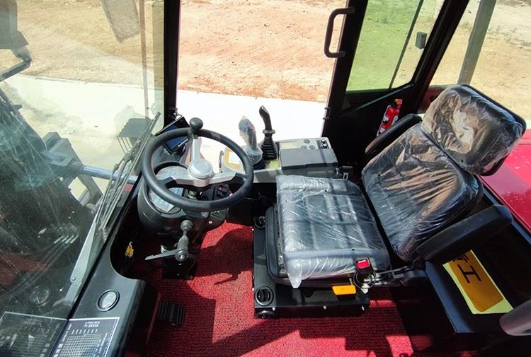 SOCMA Heavy Equipment 15t Forklift For Port