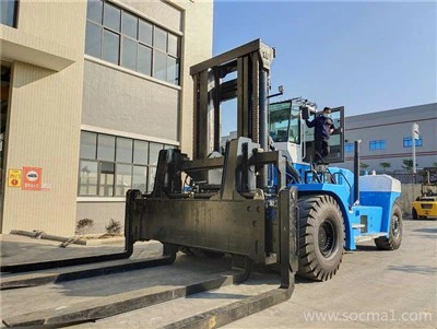 Важкий вилковий навантажувач SOCMA 50 тонн 50 т для портової сталеливарної промисловості