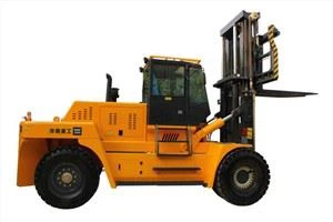 20 тонн дизельних важких навантажувачів