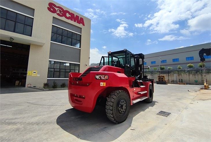 SOCMA Heavy Equipment 15t Forklift For Port